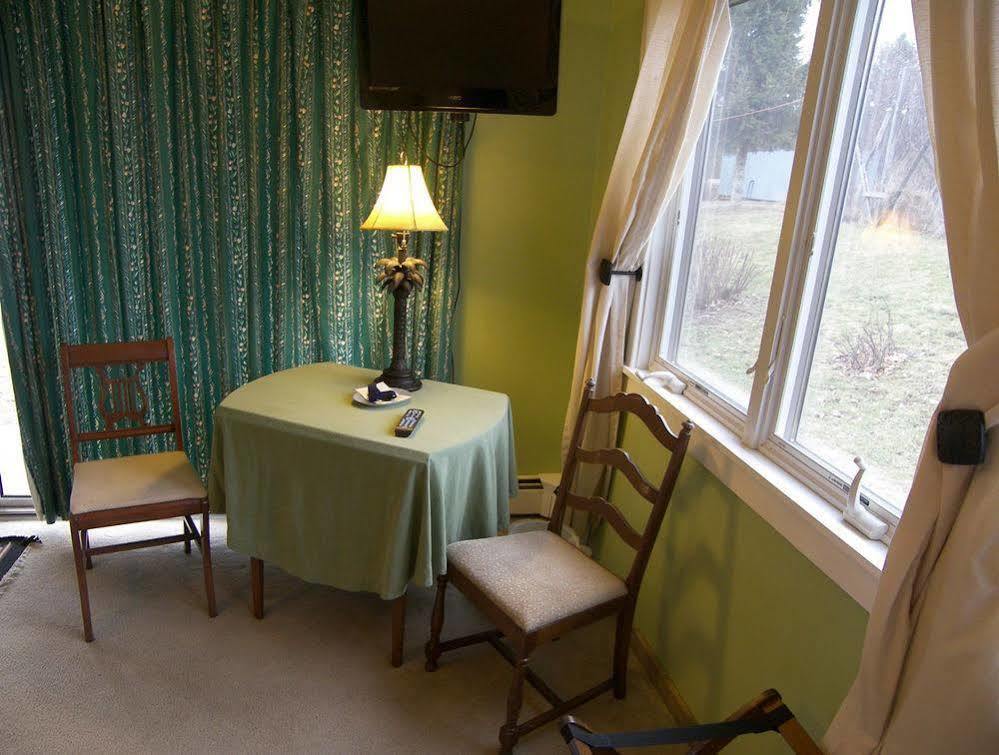 Inn At Charlotte B&B Burlington Eksteriør bilde